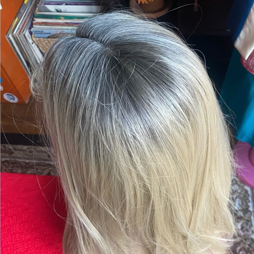 Lace front blonde wig with baby hair - Picture 5 of 12